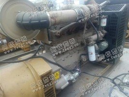 出售一台康明斯310KW发电机组