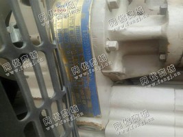 出售一台康明斯310KW发电机组