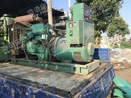 出售一台康明斯150KW发电机组