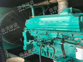 出售一台康明斯350KW发电机组