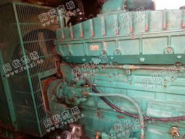 出售一台康明斯250KW发电机组