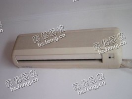 报废双片1.5P挂壁式空调回收