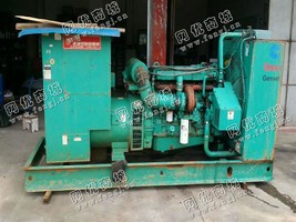 出售一台康明斯220KW发电机组