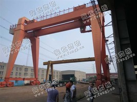 出售一台100-50吨跨度30米双主梁龙门吊