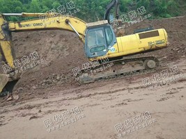 出售一台住友350挖掘机