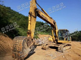 出售一台小松220-8挖掘机