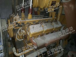 出售一台上柴555KW发电机组