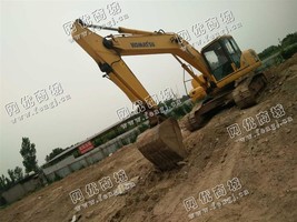 出售一台小松220-7挖掘机